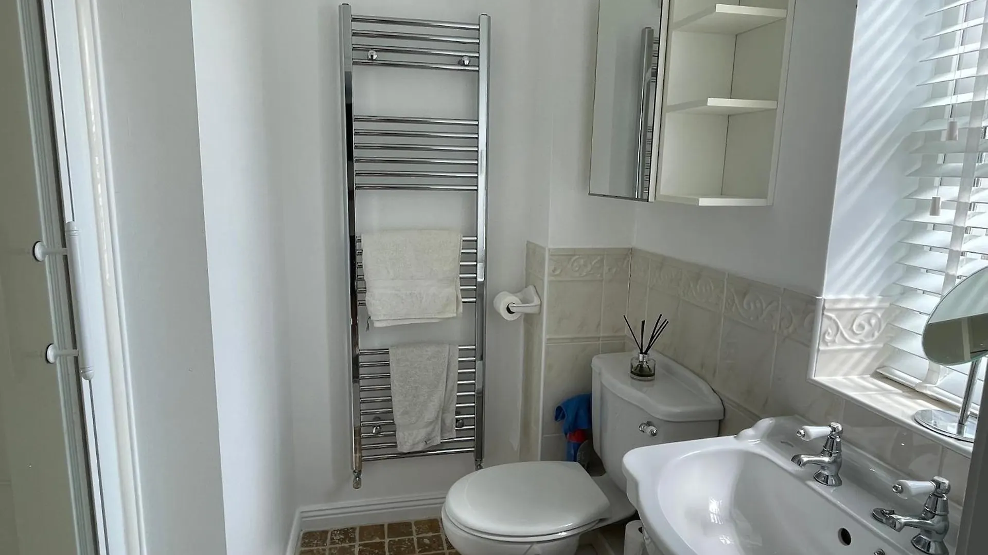 Spacious Four Bed Detached Home In Nottingham Wielka Brytania