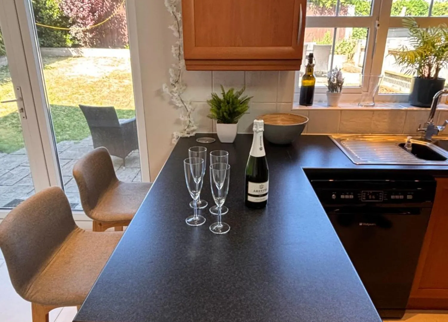Dom wakacyjny Spacious Four Bed Detached Home In Nottingham